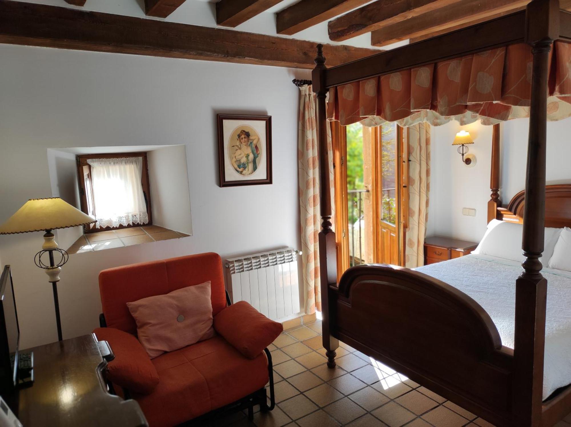 Hostal Posada La Panadera Sepúlveda Buitenkant foto
