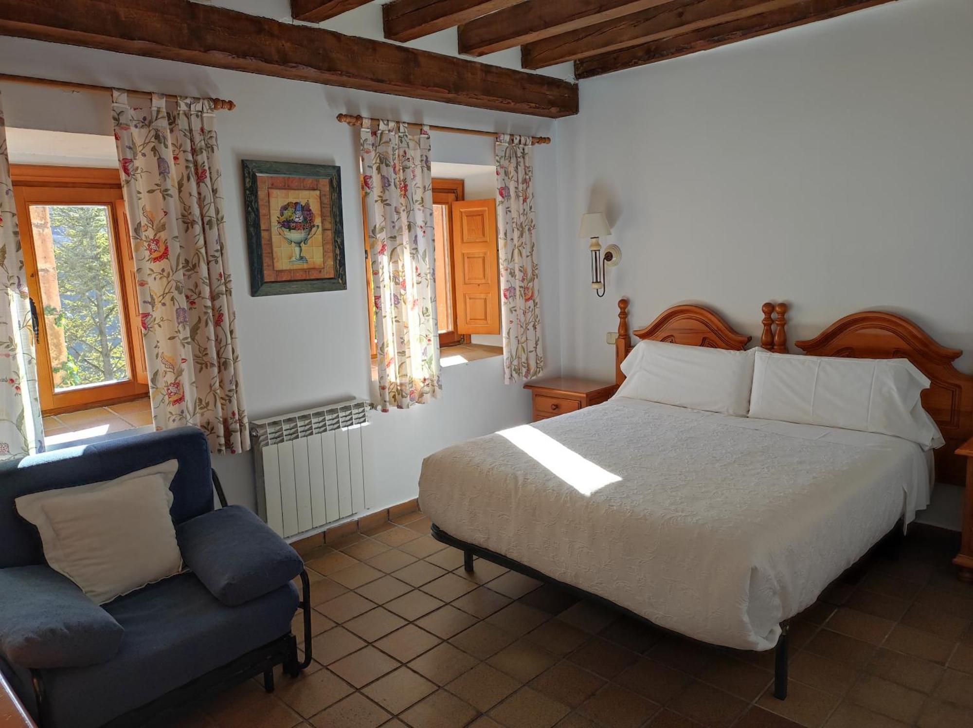 Hostal Posada La Panadera Sepúlveda Buitenkant foto