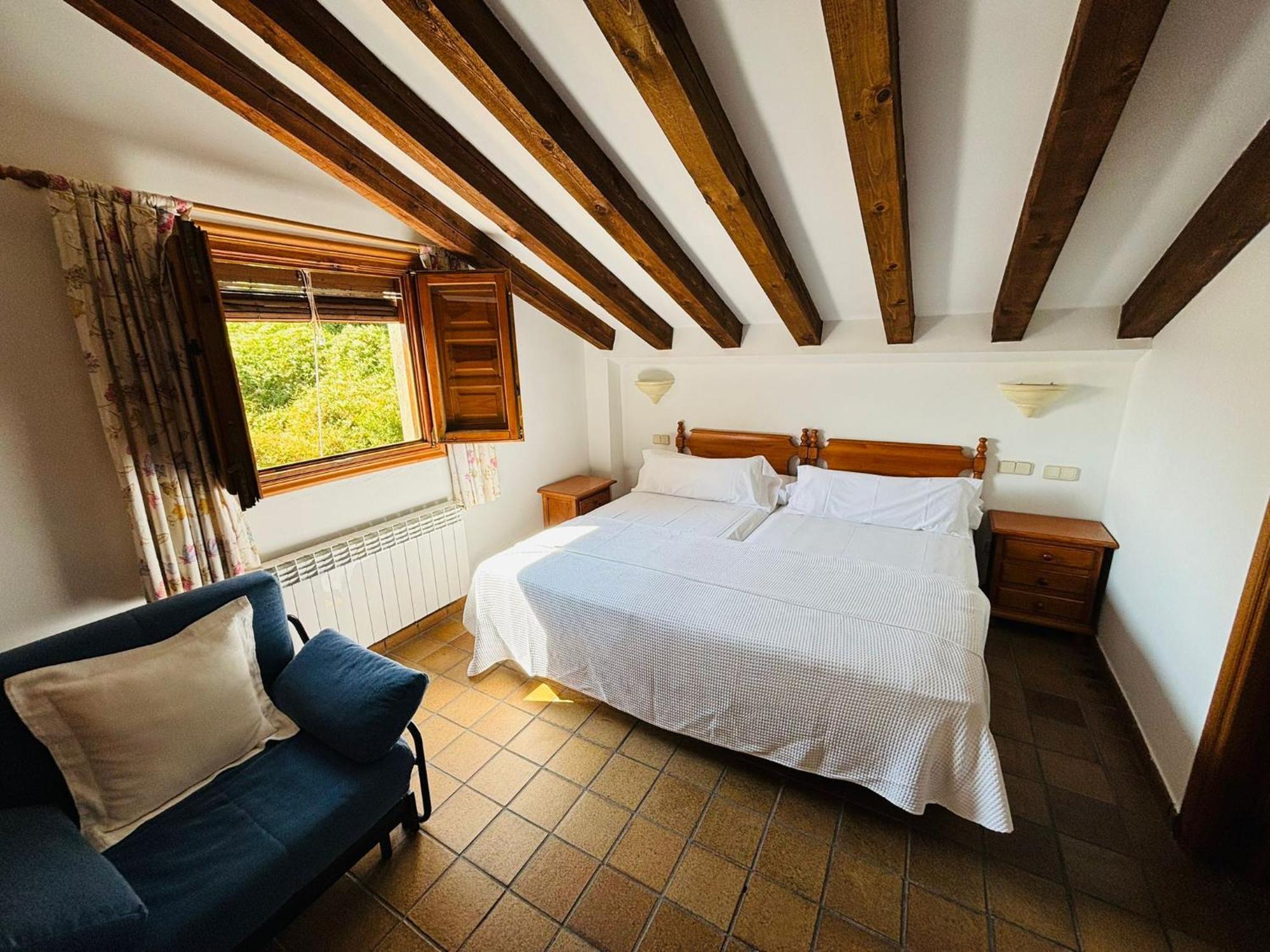 Hostal Posada La Panadera Sepúlveda Buitenkant foto
