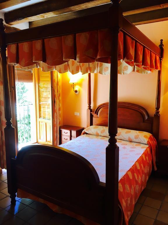 Hostal Posada La Panadera Sepúlveda Buitenkant foto