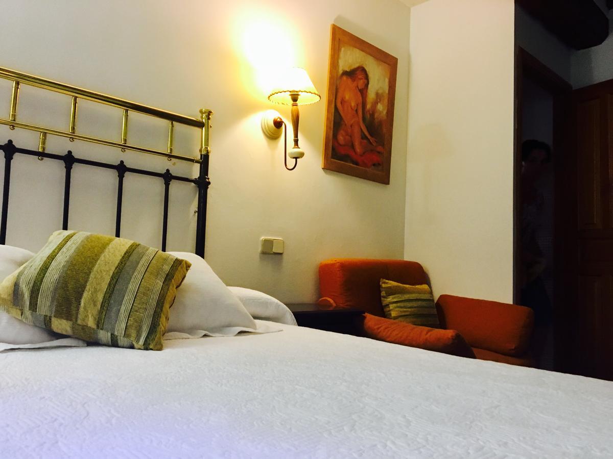 Hostal Posada La Panadera Sepúlveda Buitenkant foto
